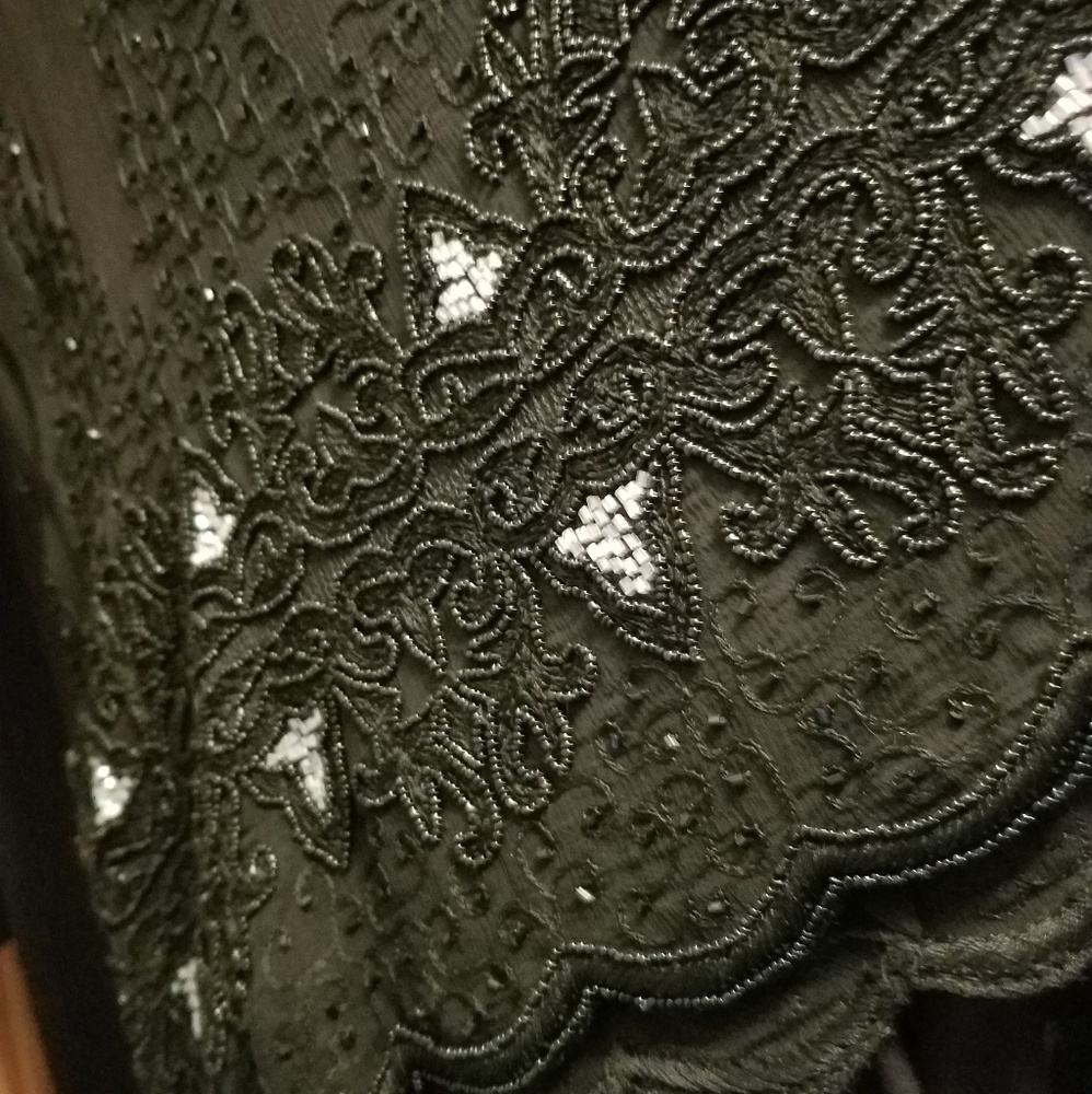 Embroidered, beaded, silk skirt. Make an offer. - Picture 5 of 5